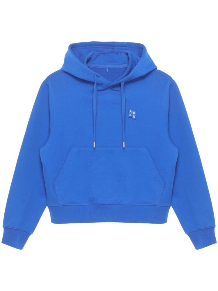 Ader Error logo-patch cropped cotton hoodie - Blue Cover