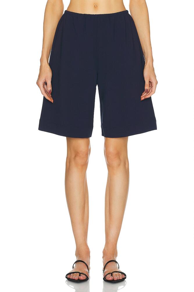 LESET Arielle City Short in Navy Cover