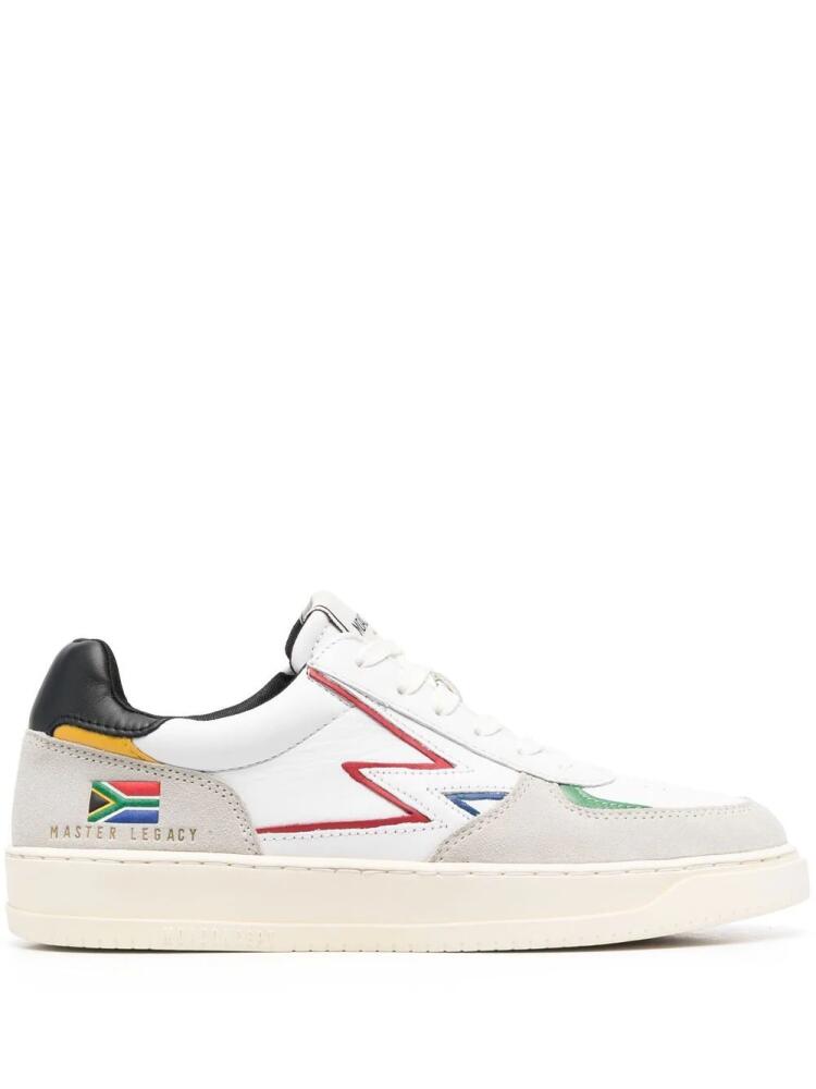 Moa Master Of Arts Master Legacy Flag sneakers - White Cover