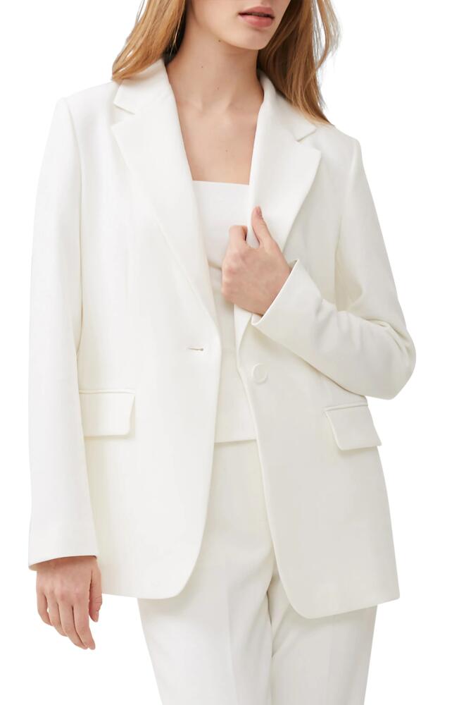 French Connection Whisper Single Breasted Blazer in Summer White Cover