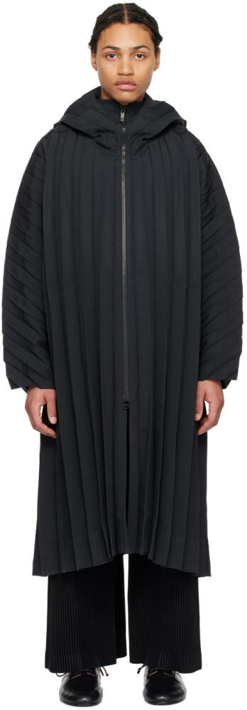 HOMME PLISSÉ ISSEY MIYAKE Black Edge Coat Cover