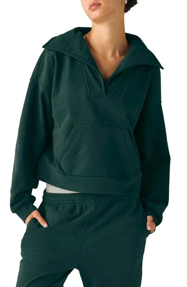 Beyond Yoga Street Smart Johnny Collar Fleece Sweatshirt in Dark Spruce Green Cover