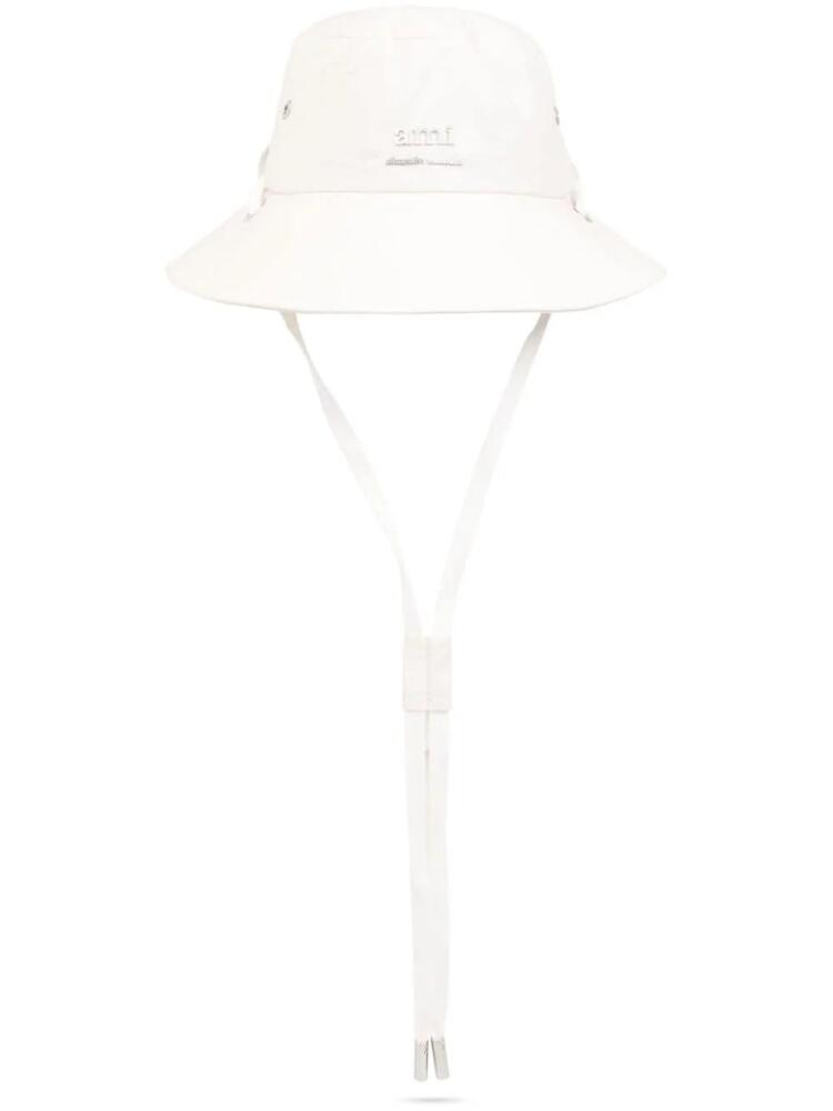 AMI Paris logo-plaque bucket hat - White Cover