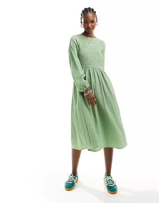 Daisy Street long sleeve midi smock dress in textured green Cover