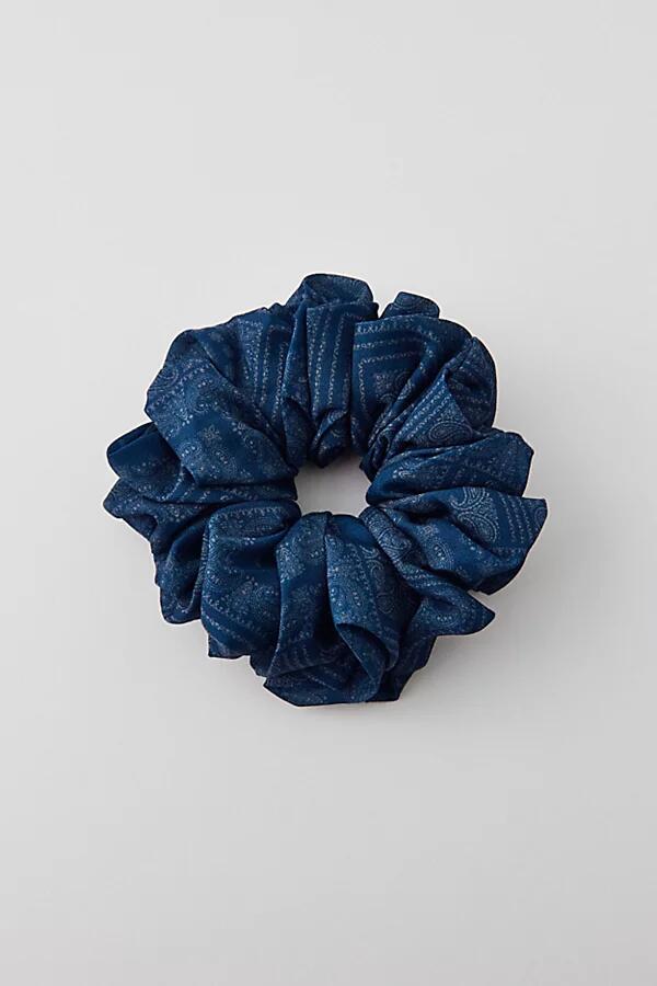 Bandana Scrunchie in Navy Cover