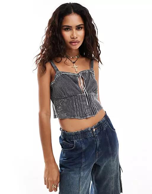 Reclaimed Vintage cami top with embroidery in gray Cover