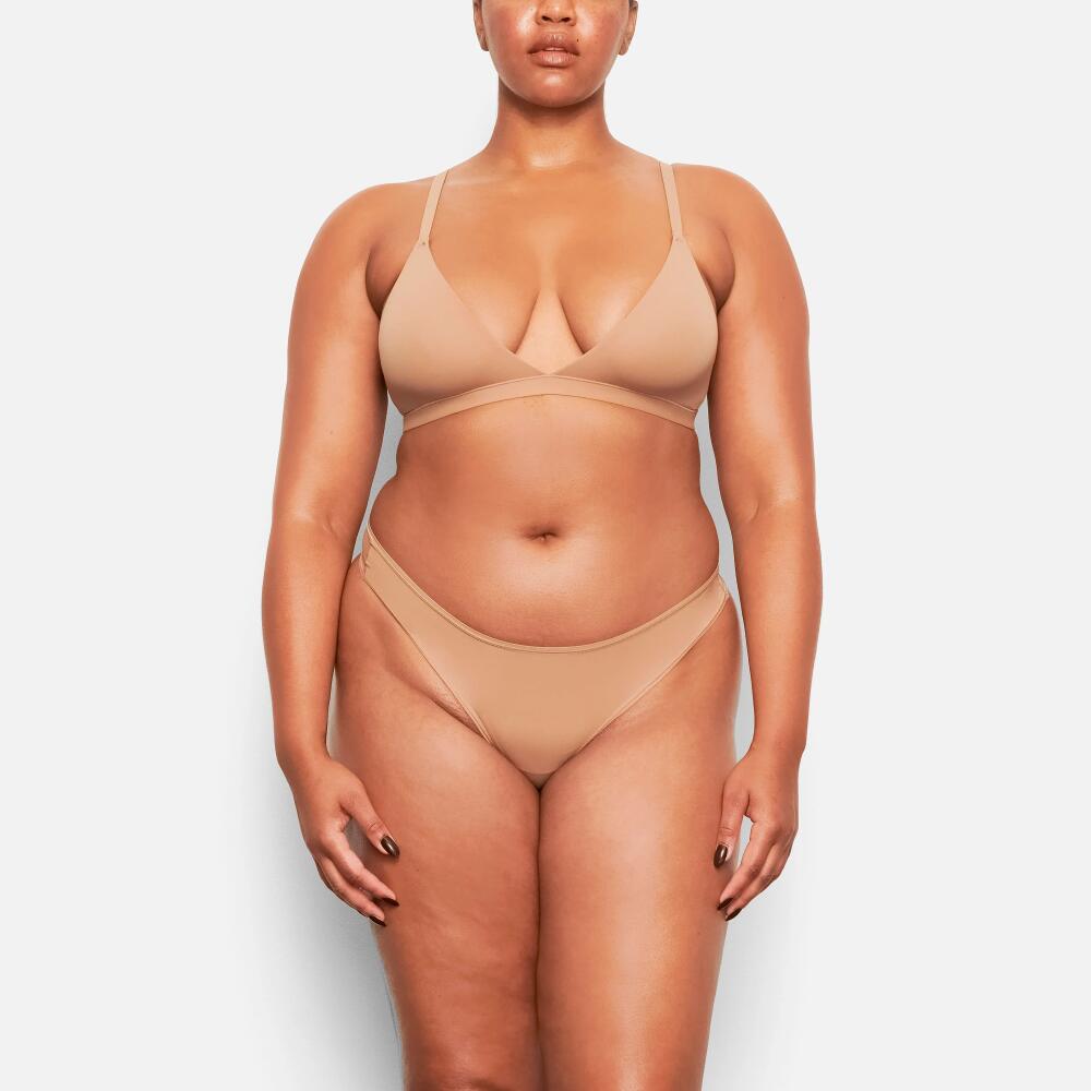 SKIMS Dipped Front Thong | Medium Neutral | 2XS | Fits Everybody Cover