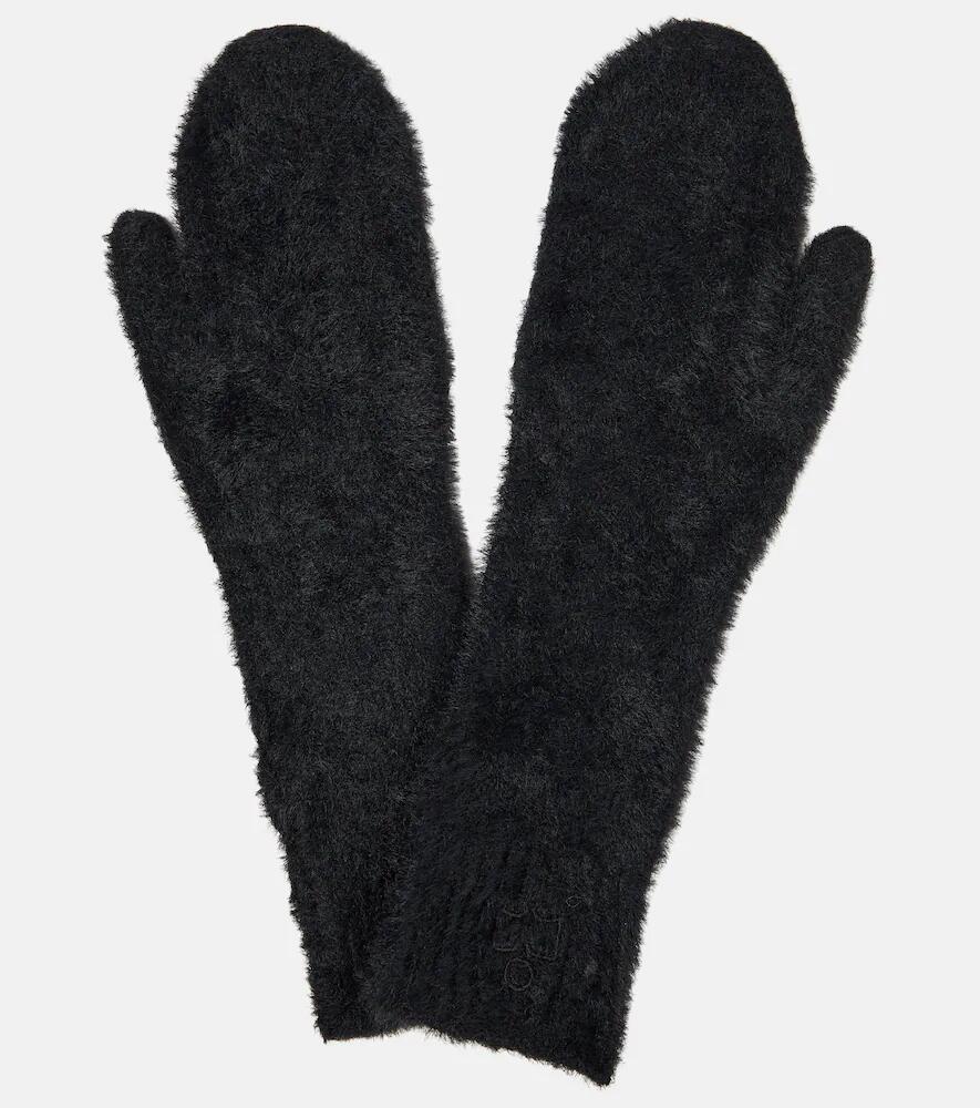 Isabel Marant Manray knitted mittens Cover