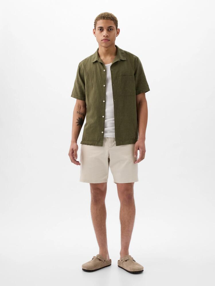 Gap 8" Modern Shorts Cover