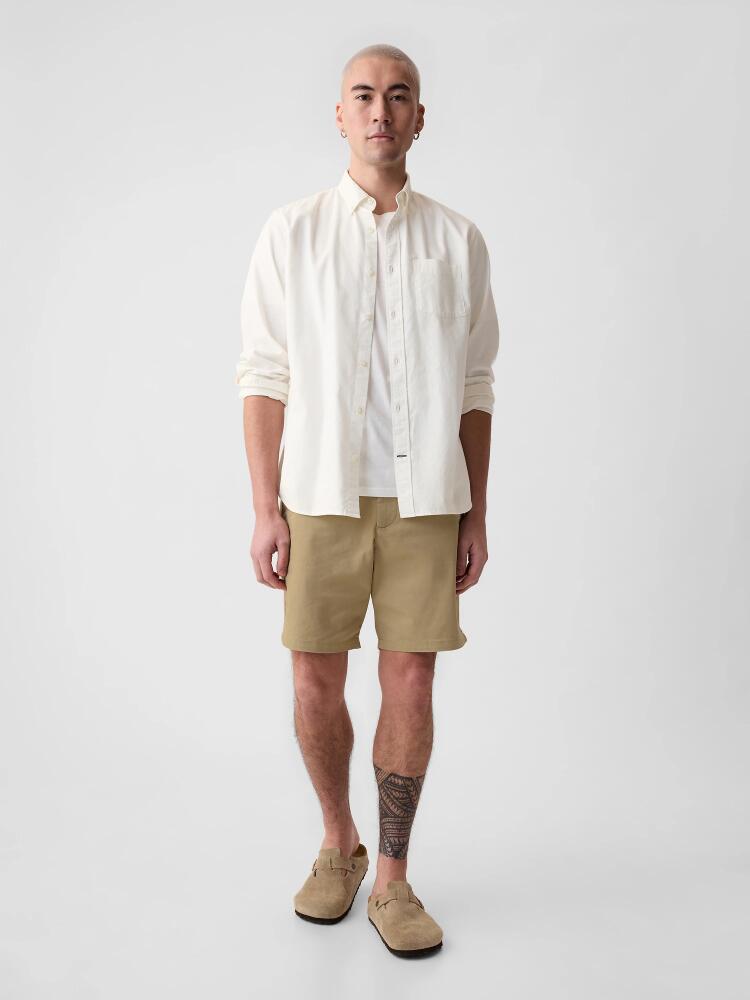 Gap 8" Modern Shorts Cover