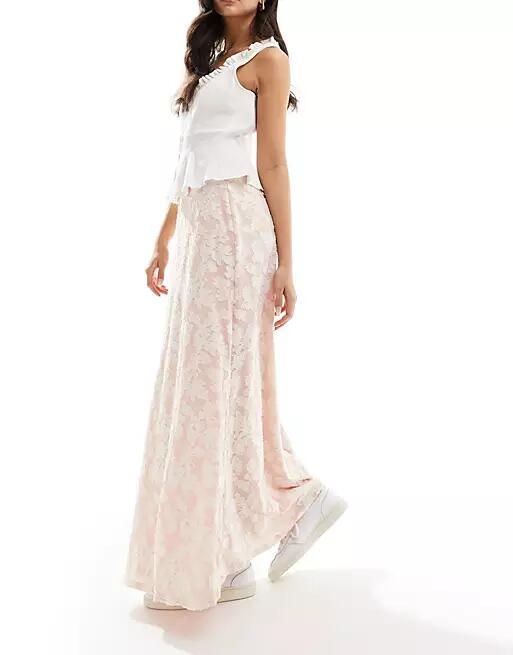 Daisy Street mid rise jacquard maxi skirt with lace trim in pink Cover