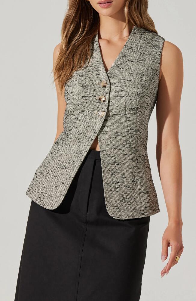 ASTR the Label Delphia Vest in Black Speckle Cover