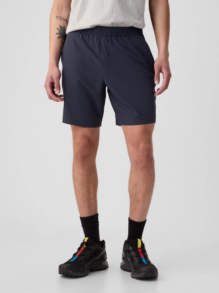 7" GapFit Active Shorts with E-Waist Cover