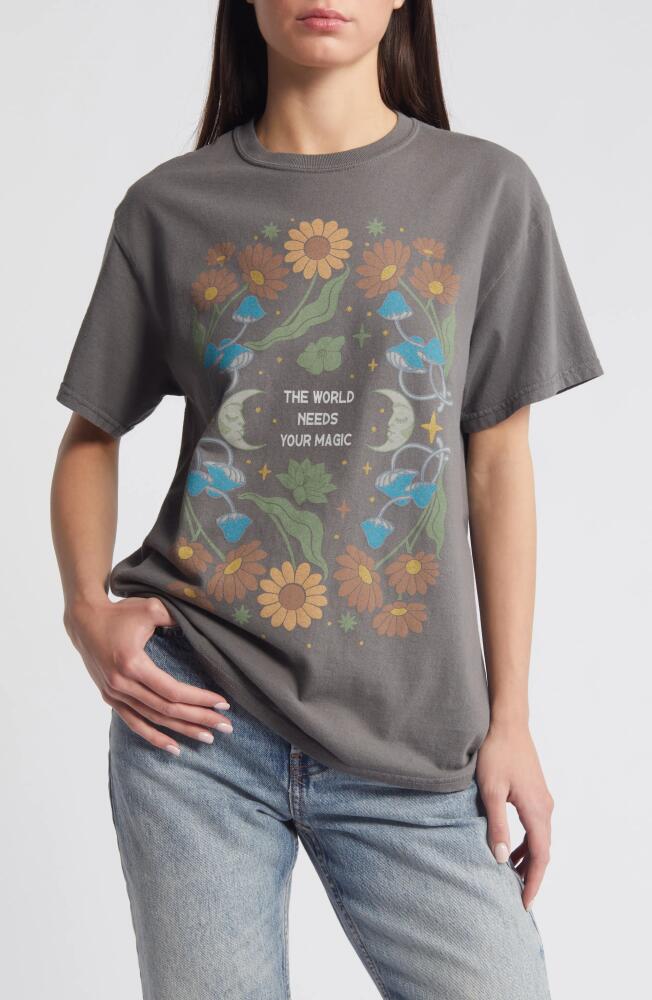 Vinyl Icons Magic Flowers Oversize Cotton Graphic T-Shirt in Charcoal Cover