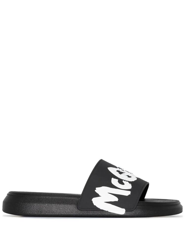 Alexander McQueen graffiti-logo slip-on slides - Black Cover