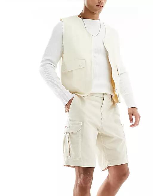 Tommy Jeans Ethan cargo shorts in off white-Neutral Cover