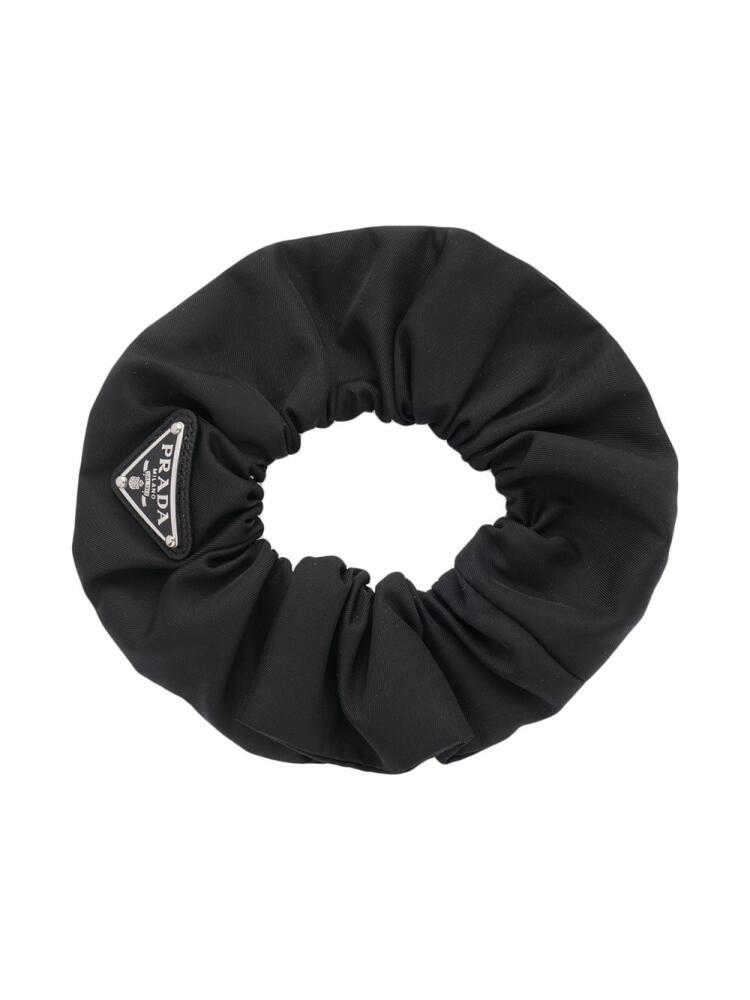 Prada triangle-logo scrunchie - Black Cover