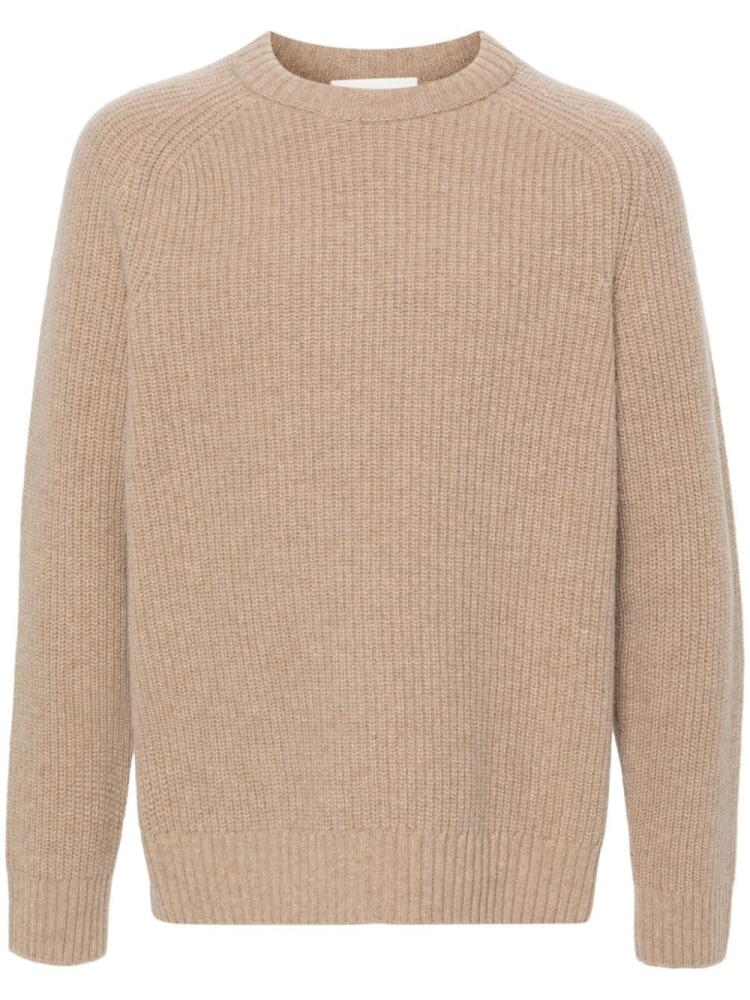 Closed wool sweater - Neutrals Cover