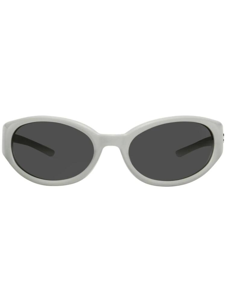 Gentle Monster Young G12 sunglasses - Grey Cover