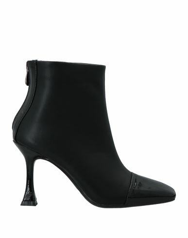 Francesco Milano Woman Ankle boots Black Soft Leather Cover