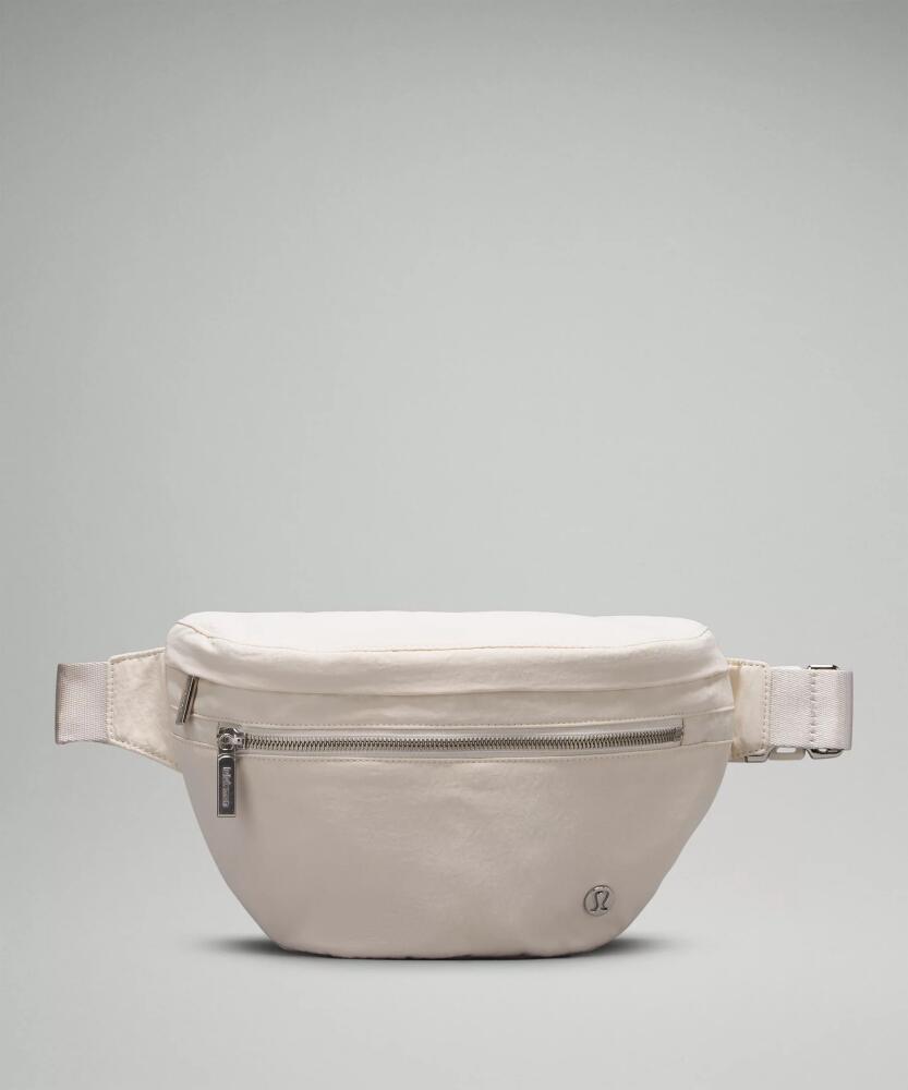 lululemon - City Adventurer Belt Bag 2.5L - White/Neutral/White Opal Cover