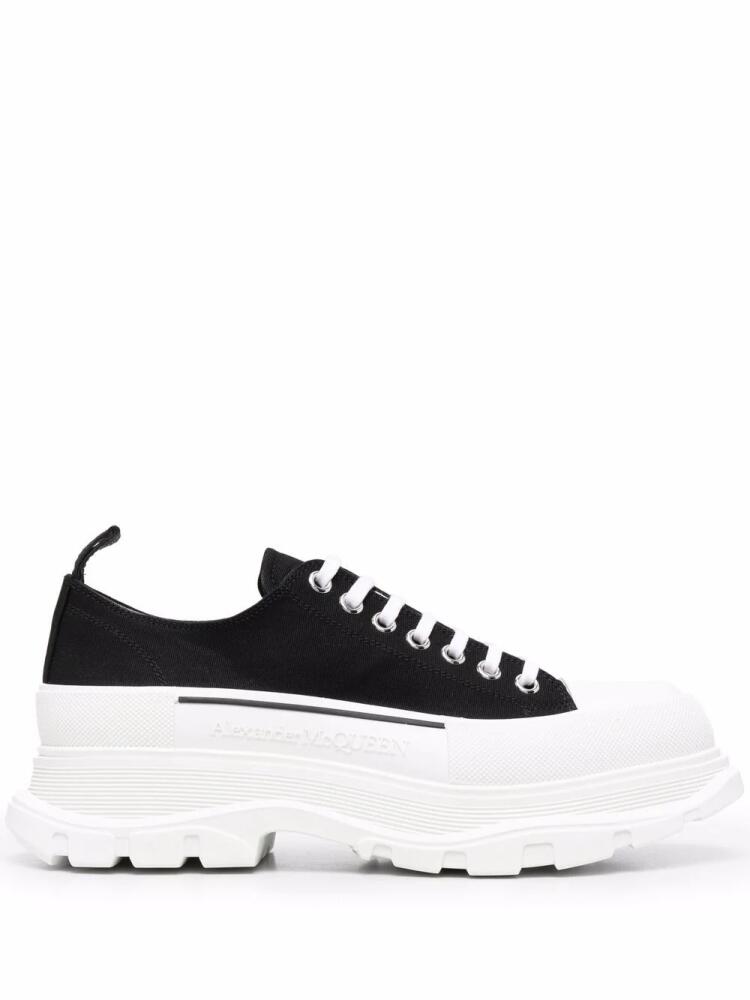 Alexander McQueen Tread Slick low top sneakers - Black Cover