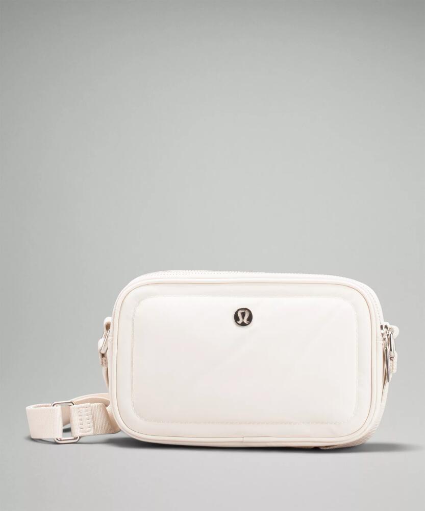 lululemon - Crossbody Camera Bag 2L - White/Neutral/White Opal Cover