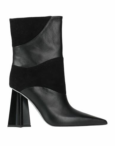 Chiara Ferragni Woman Ankle boots Black Leather Cover