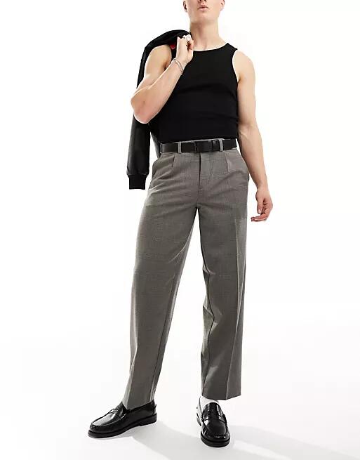 New Look wide leg pants in brown-Gray Cover