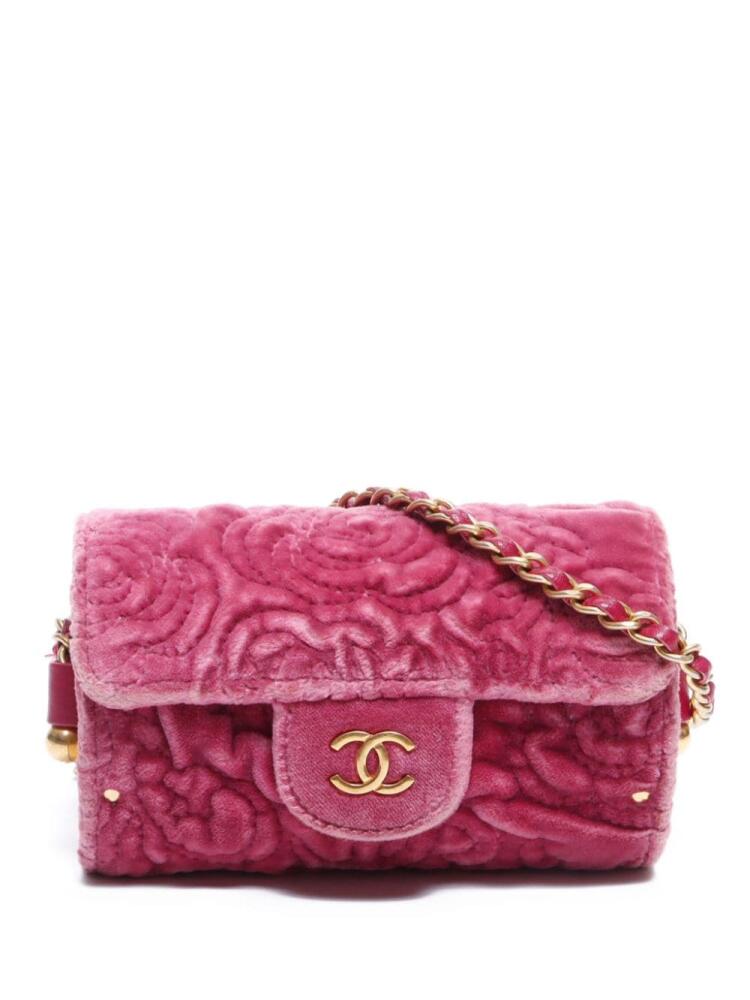 CHANEL Pre-Owned 2022 vevet mini bag - Pink Cover