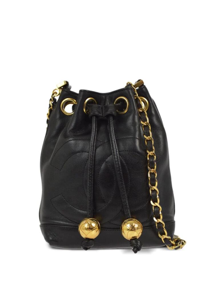 CHANEL Pre-Owned 1995 bucket shoulder bag - Black Cover