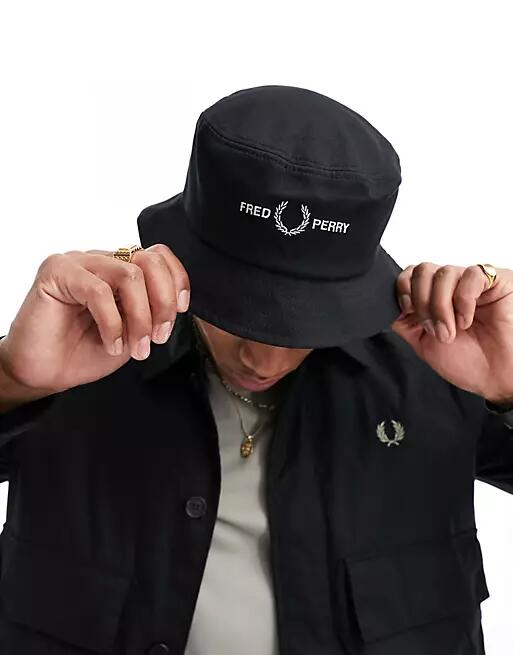 Fred Perry twill bucket hat in black Cover