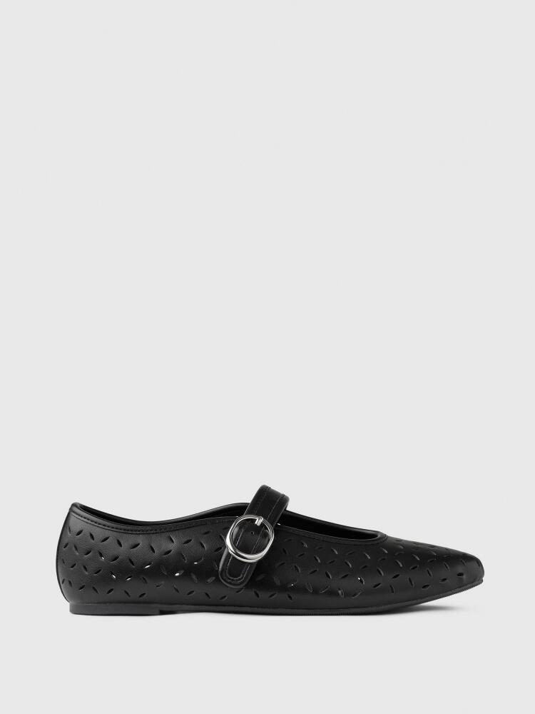 Gap Eyelet Mary Jane Flats Cover