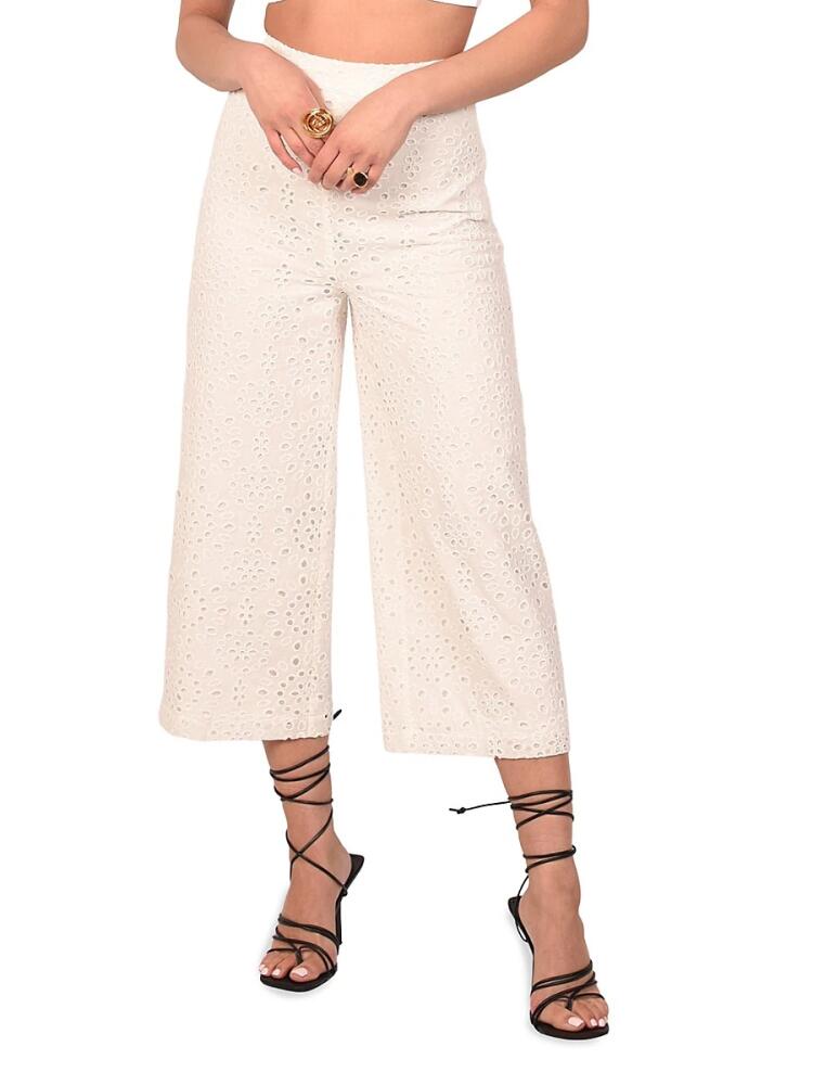 AKALIA Women's Eyelet Cropped Pants - White Cover