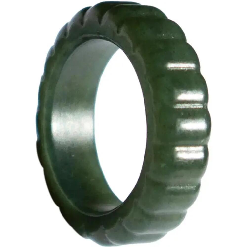 seree Sophia skinny Ribbed jade ring in Dark Green Cover