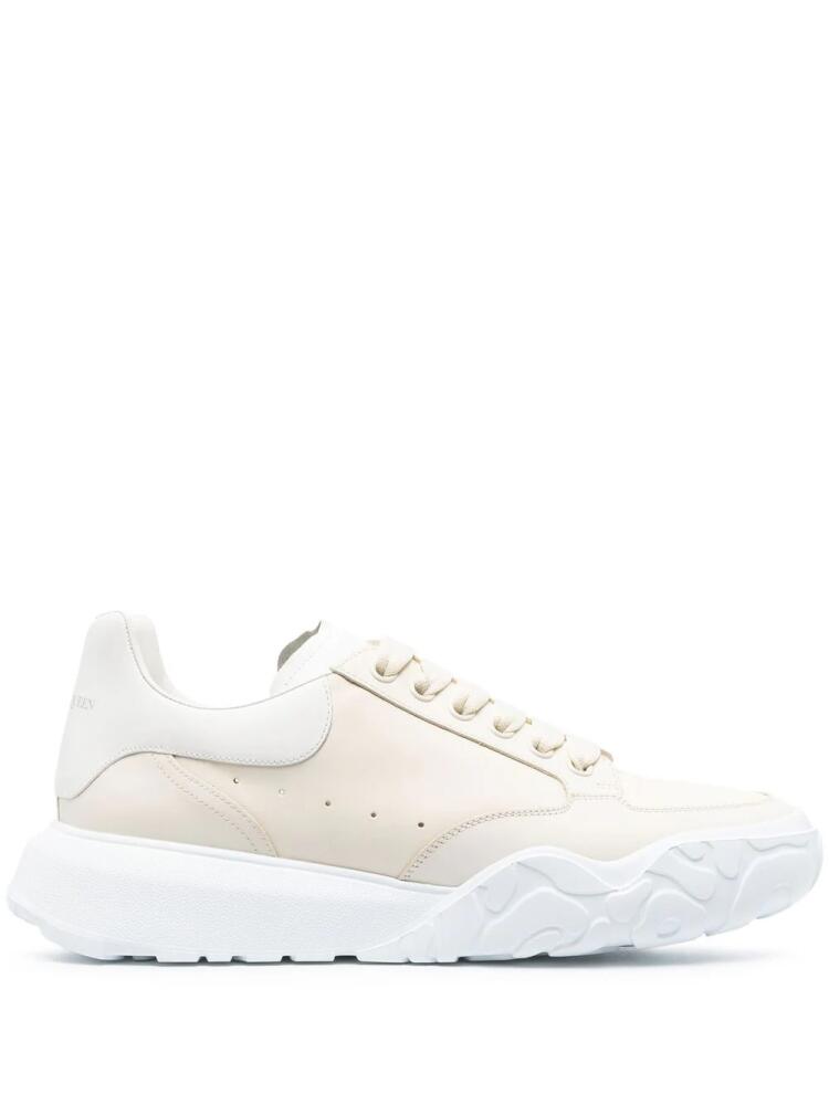 Alexander McQueen Court low-top sneakers - Neutrals Cover