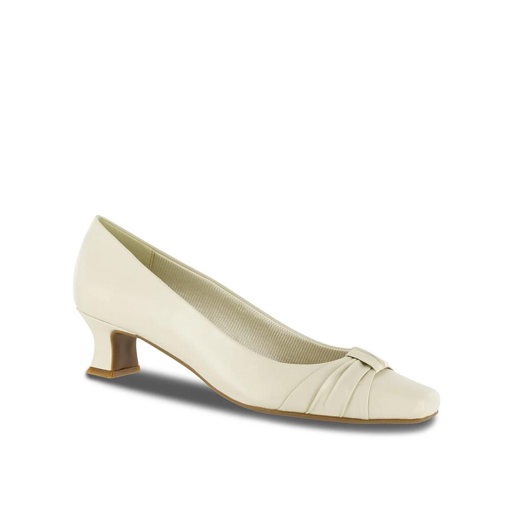 Easy Street Wide Width Waive Pump | Women's | Ivory Faux Leather Cover