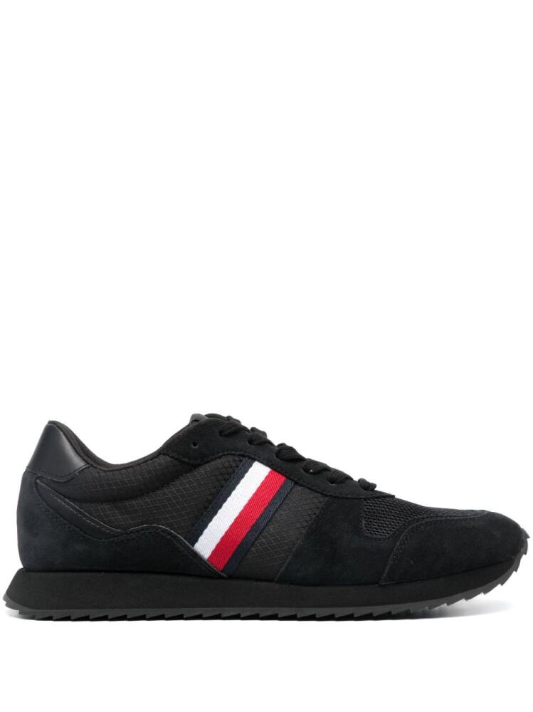 Tommy Hilfiger Signature Tape Runner sneakers - Black Cover