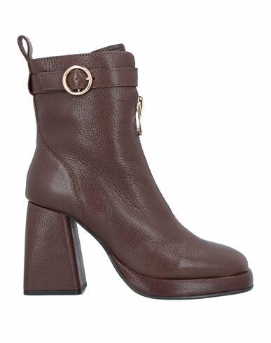 Emanuélle Vee Woman Ankle boots Dark brown Soft Leather Cover