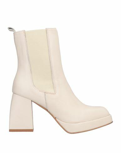 Unlace Woman Ankle boots Ivory Soft Leather Cover