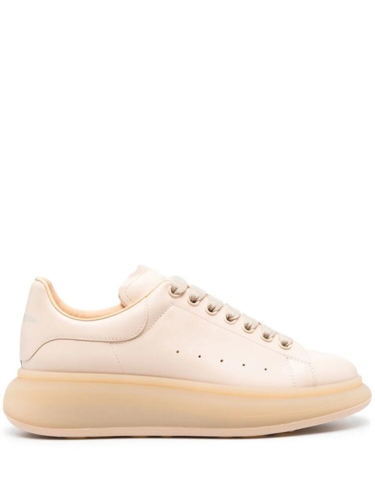 Alexander McQueen Oversized low-top sneakers - Neutrals Cover