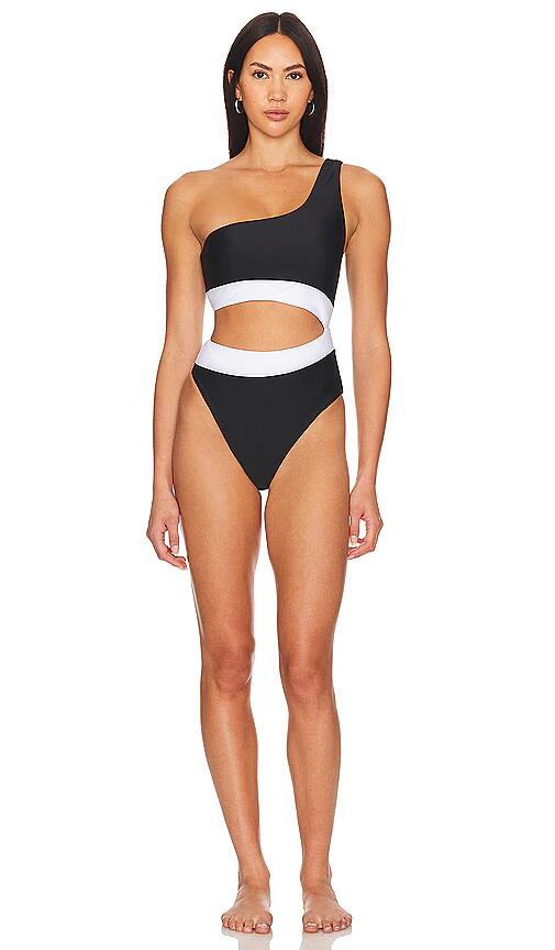 Tularosa Aleah One Piece in Black Cover