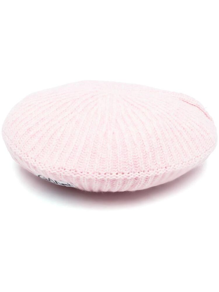 GANNI ribbed logo-patch beret - Pink Cover