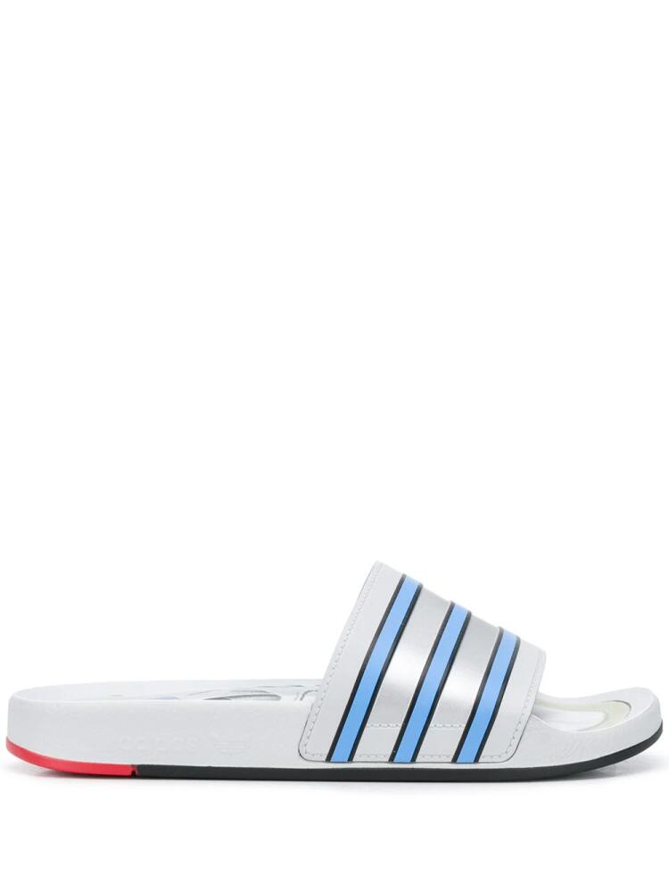 adidas Adilette stripe sliders - Silver Cover