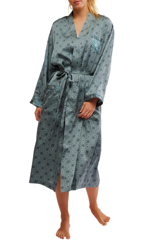 Free People Oasis House Robe in Stone Combo Cover