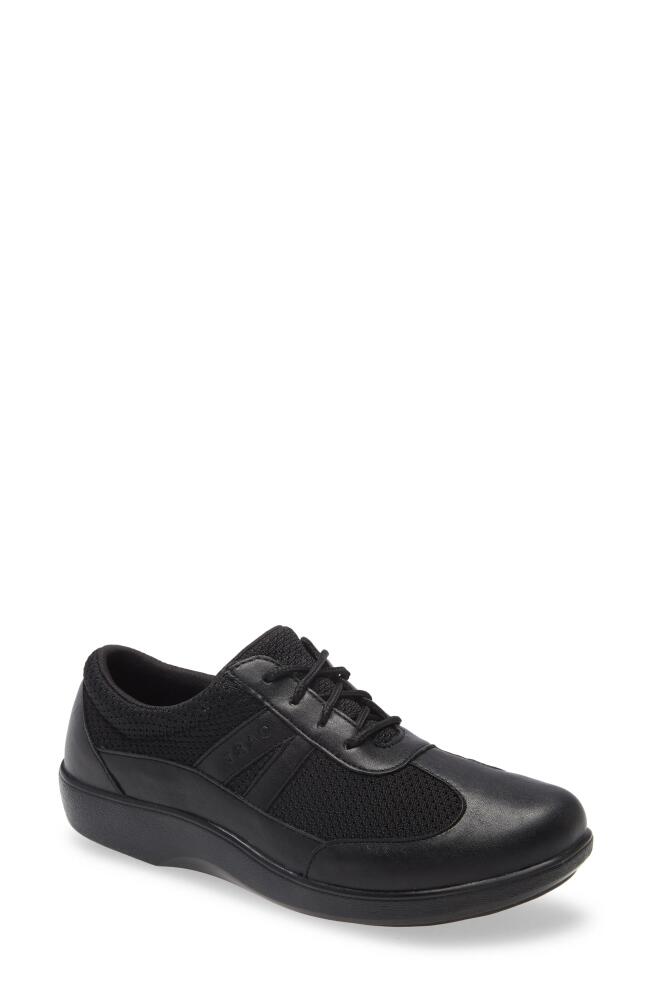 TRAQ by Alegria Rhythmiq Sneaker in Black Out Leather Cover