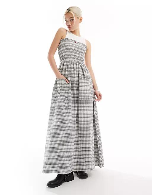 Daisy Street shirred bust maxi dress in textured plaid with rosette detail-Multi Cover