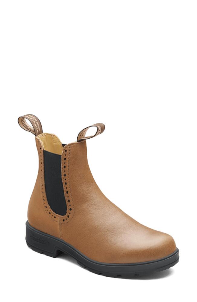 Blundstone Footwear Water Resistant Chelsea Boot in Camel Cover