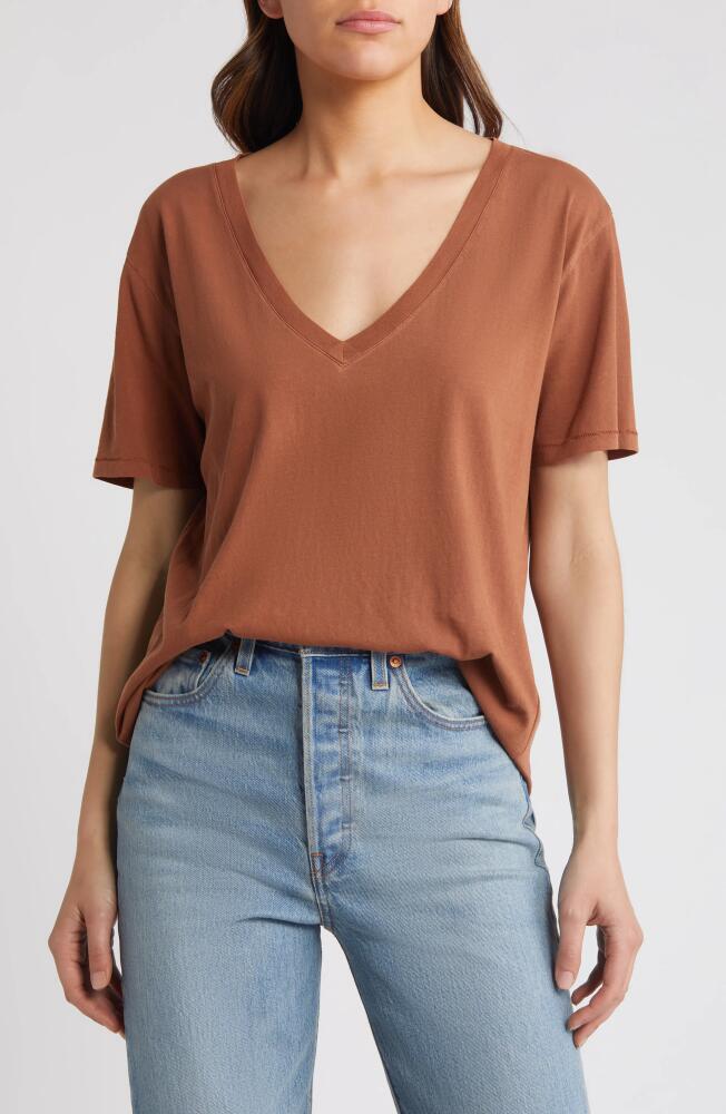 Treasure & Bond Oversize V-Neck Cotton T-Shirt in Rust Sequoia Cover