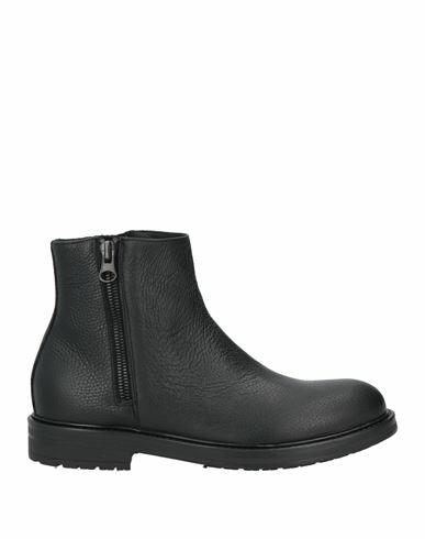 Giovanni Conti Man Ankle boots Black Leather Cover